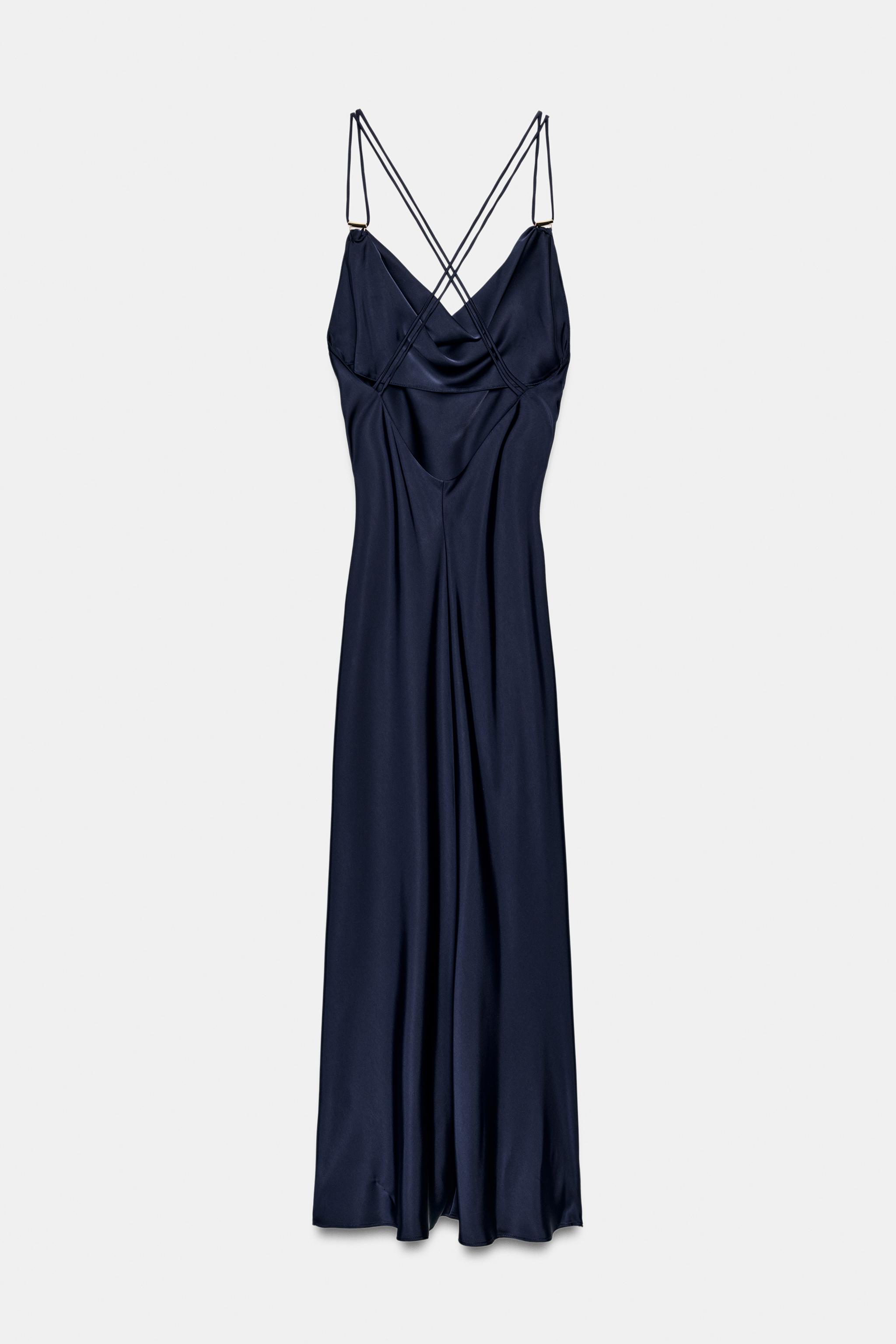 ROBE STYLE LINGERIE À DÉCOR DORÉ